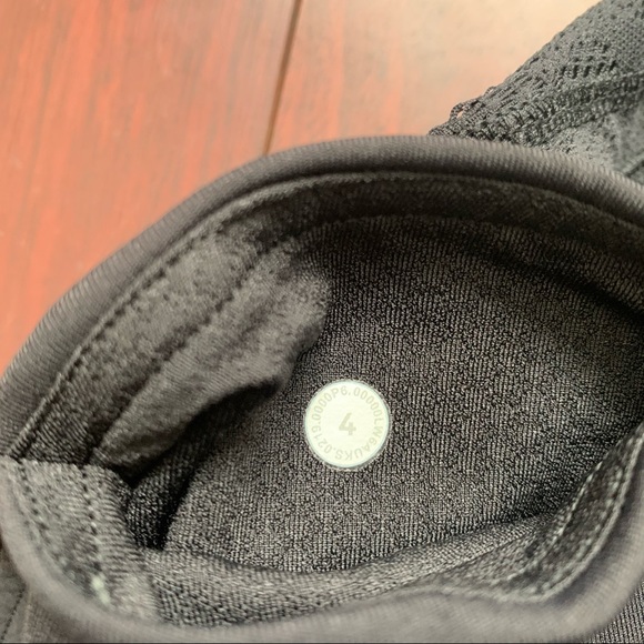 RARE▪️Lululemon▪️Wunder Under Hi-Rise Crop *Lace* - Picture 9 of 10